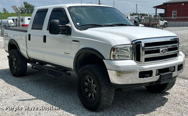 image for item EK8375 2006 Ford F250 Super Duty Crew Cab pickup truck