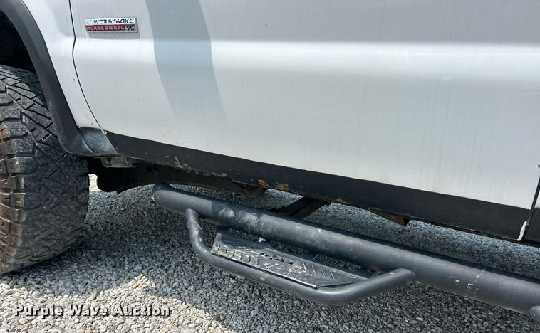 image for item EK8375 2006 Ford F250 Super Duty Crew Cab pickup truck