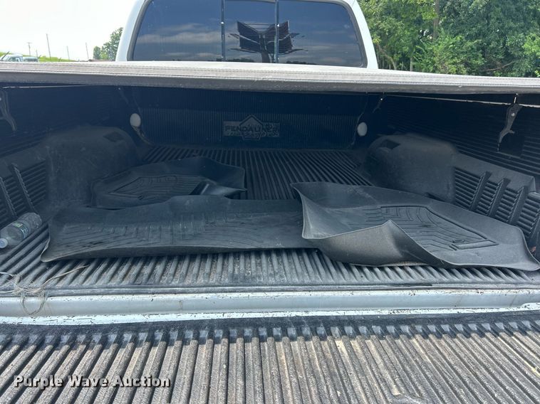 image for item EK8375 2006 Ford F250 Super Duty Crew Cab pickup truck