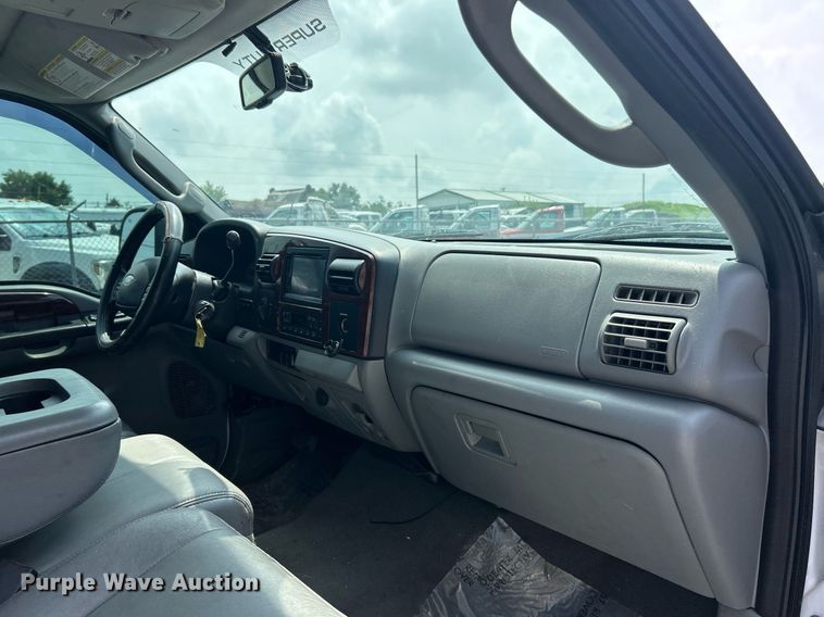 image for item EK8375 2006 Ford F250 Super Duty Crew Cab pickup truck