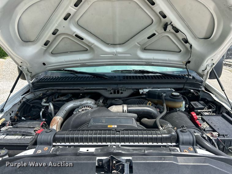 image for item EK8375 2006 Ford F250 Super Duty Crew Cab pickup truck