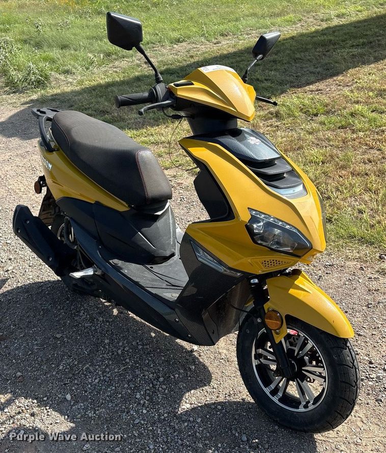 image for item EL2117 2022 Taizhou Zhongeng Freedom scooter