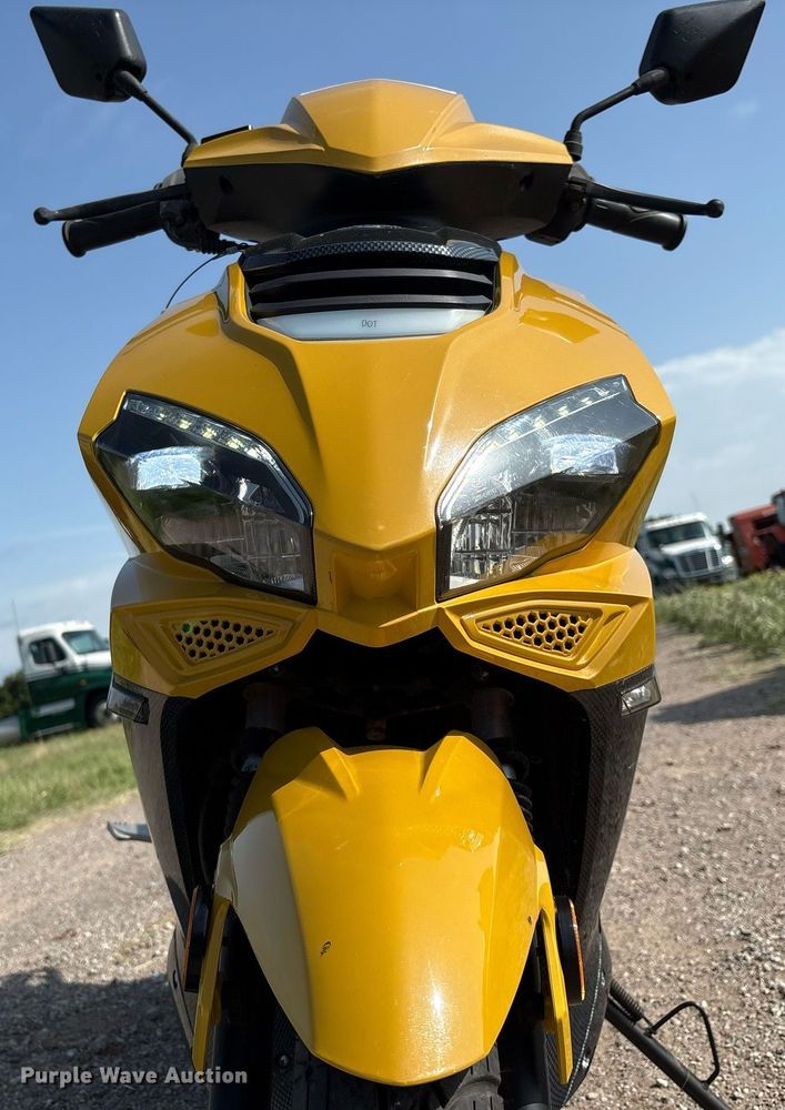 image for item EL2117 2022 Taizhou Zhongeng Freedom scooter