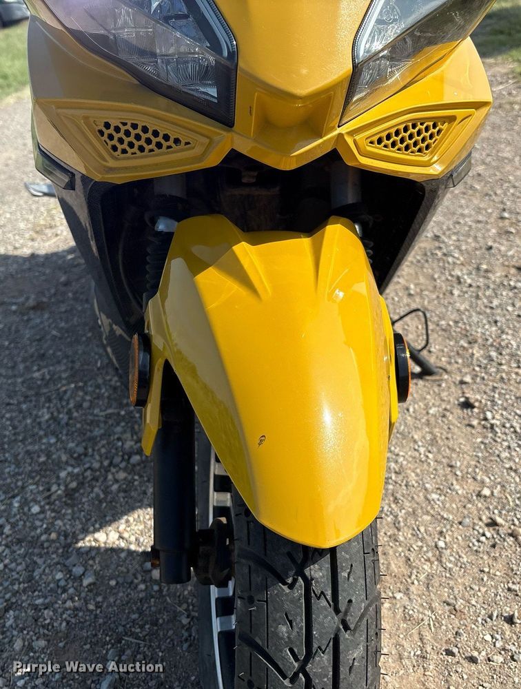 image for item EL2117 2022 Taizhou Zhongeng Freedom scooter