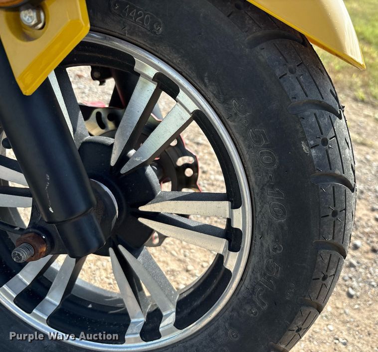 image for item EL2117 2022 Taizhou Zhongeng Freedom scooter