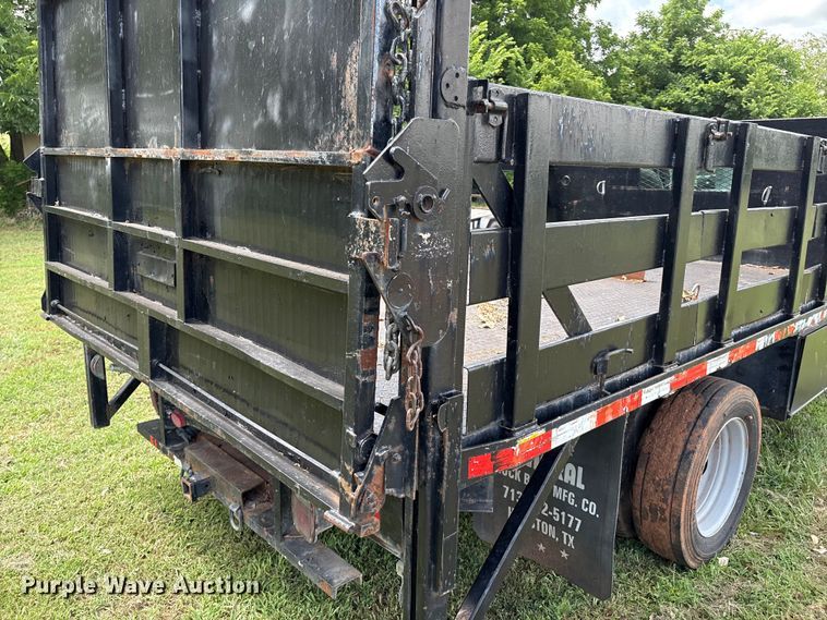 image for item EL2155 2004 Ford F450 Super Duty XL flatbed truck