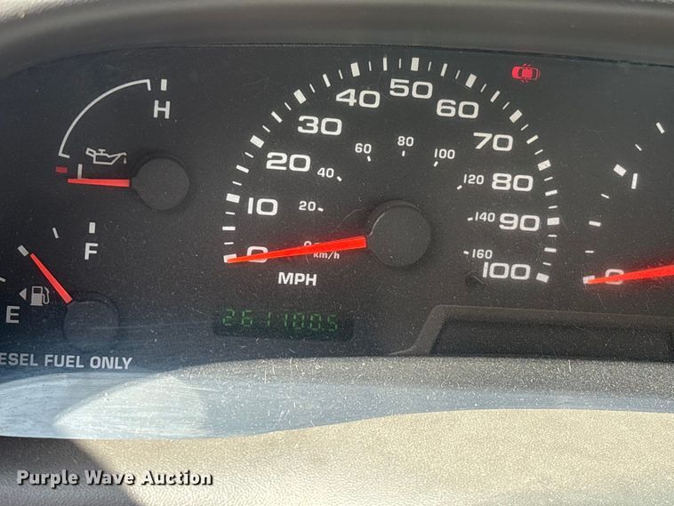 image for item EL2155 2004 Ford F450 Super Duty XL flatbed truck