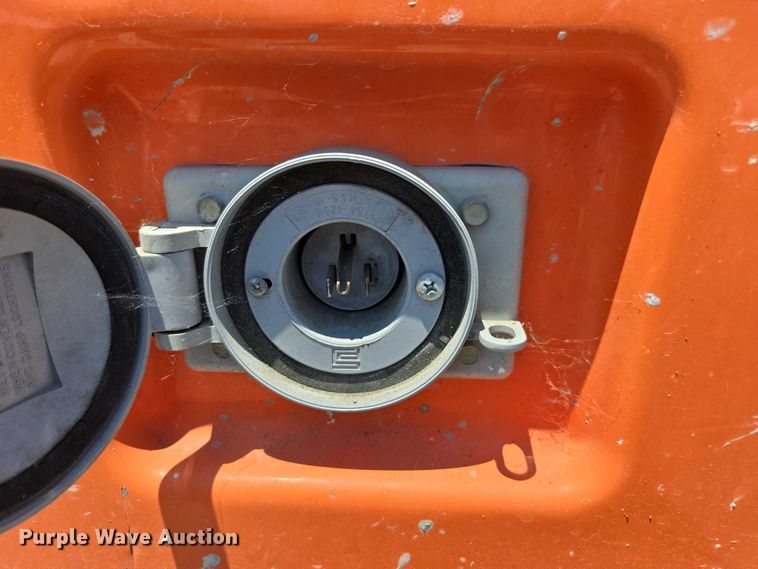 image for item EL6061 2010 JLG 4069 scissor lift