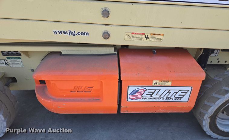 image for item EL6061 2010 JLG 4069 scissor lift