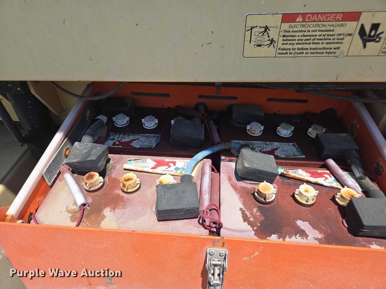 image for item EL6061 2010 JLG 4069 scissor lift