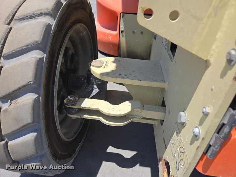 image for item EL6061 2010 JLG 4069 scissor lift