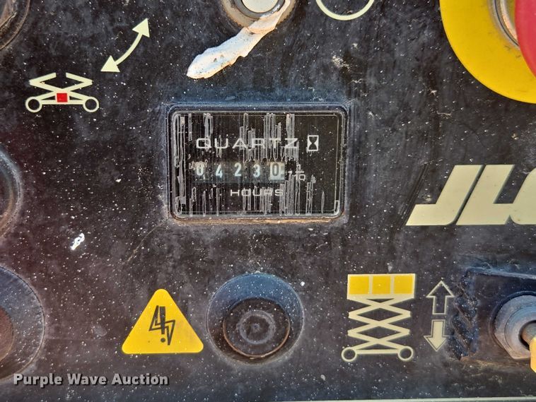 image for item EL6061 2010 JLG 4069 scissor lift