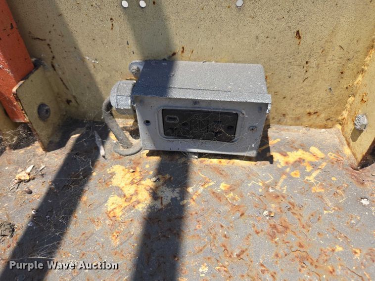 image for item EL6061 2010 JLG 4069 scissor lift