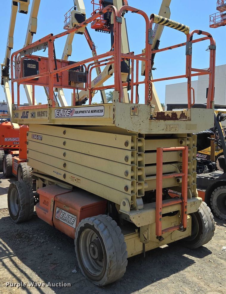 image for item EL6062 2010 JLG 4069LE scissor lift