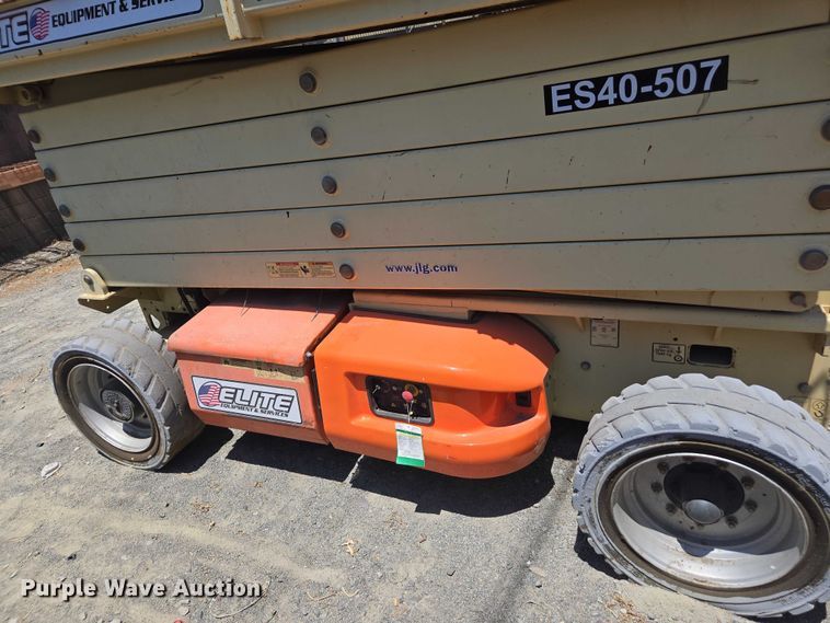 image for item EL6062 2010 JLG 4069LE scissor lift