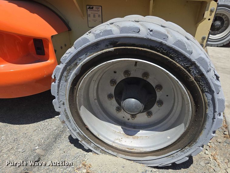 image for item EL6062 2010 JLG 4069LE scissor lift