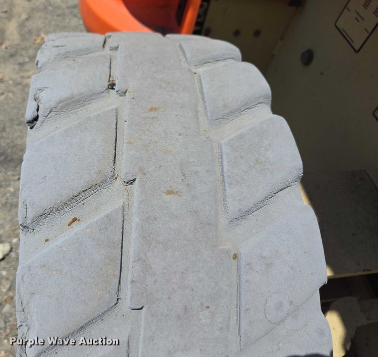 image for item EL6062 2010 JLG 4069LE scissor lift