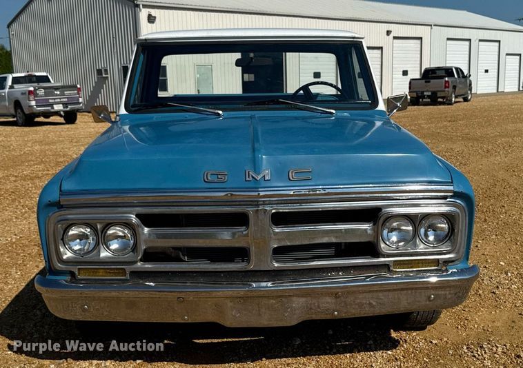 image for item EM2119 1972 GMC 1500 Custom pickup truck