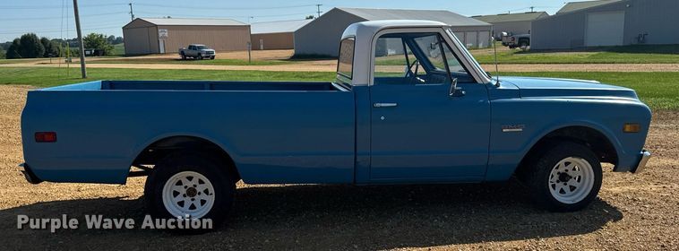 image for item EM2119 1972 GMC 1500 Custom pickup truck