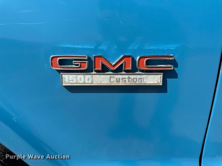 image for item EM2119 1972 GMC 1500 Custom pickup truck