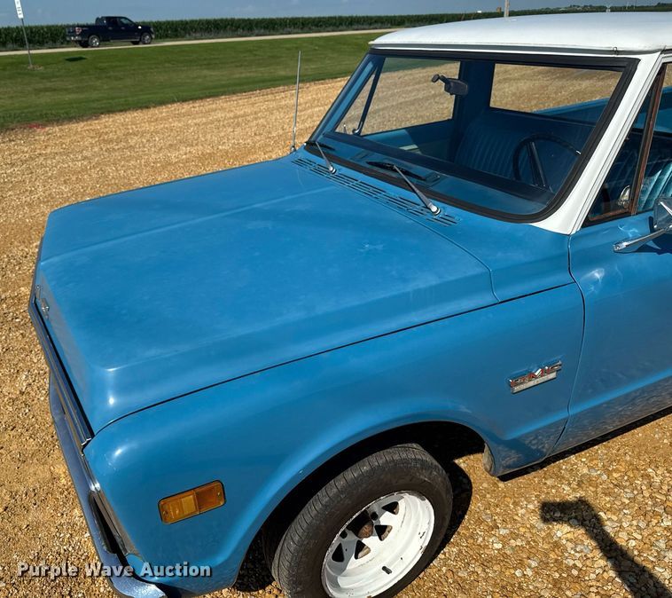 image for item EM2119 1972 GMC 1500 Custom pickup truck