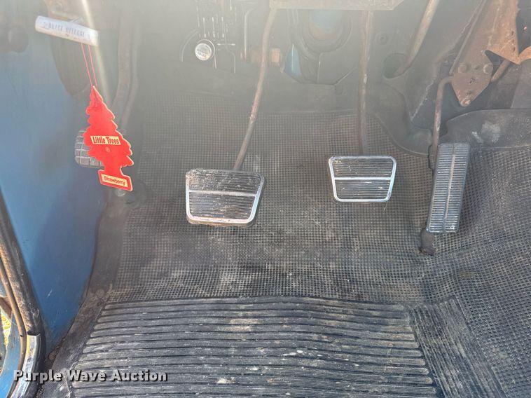 image for item EM2119 1972 GMC 1500 Custom pickup truck