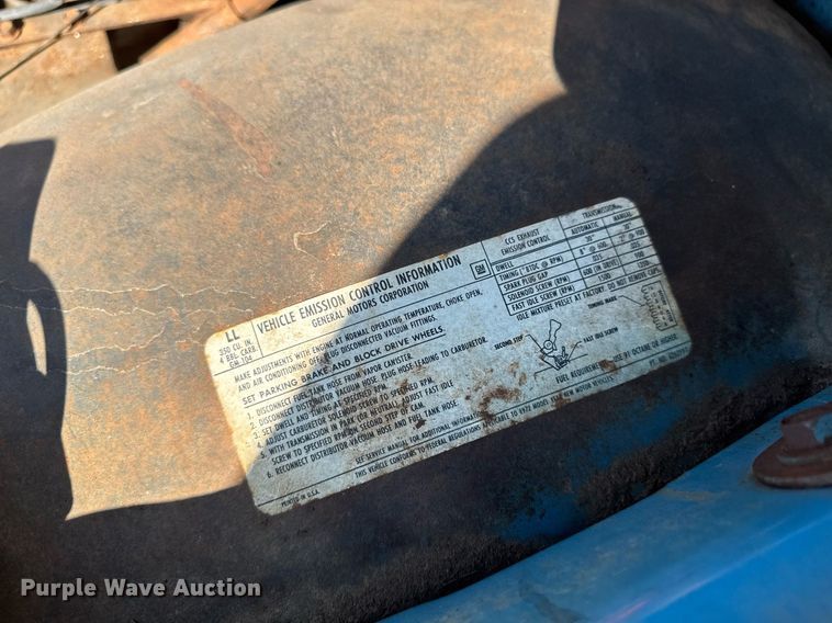 image for item EM2119 1972 GMC 1500 Custom pickup truck