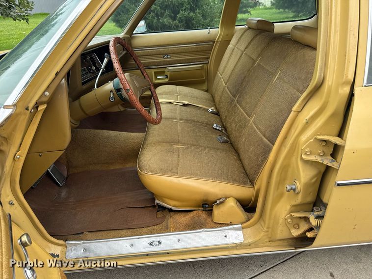 image for item EM2124 1973 Oldsmobile Delta 88 