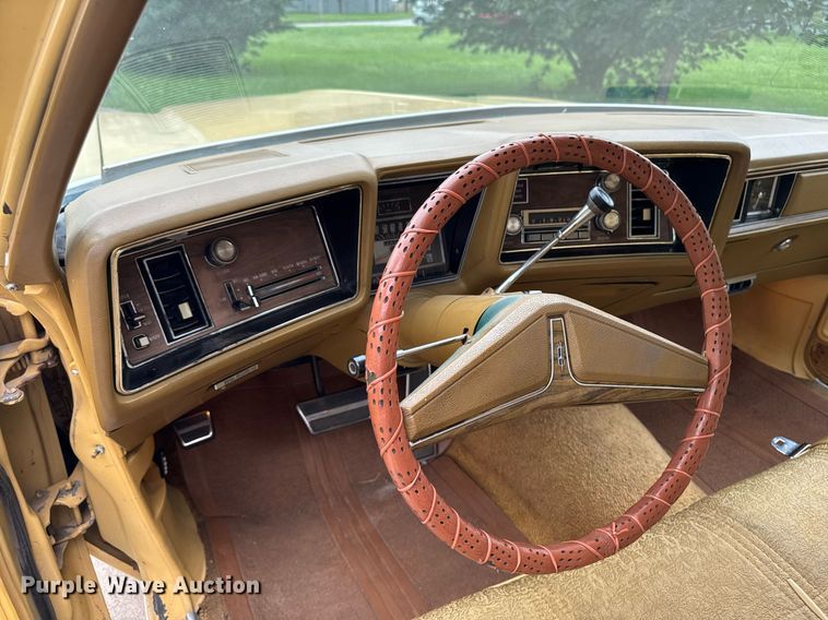 image for item EM2124 1973 Oldsmobile Delta 88 