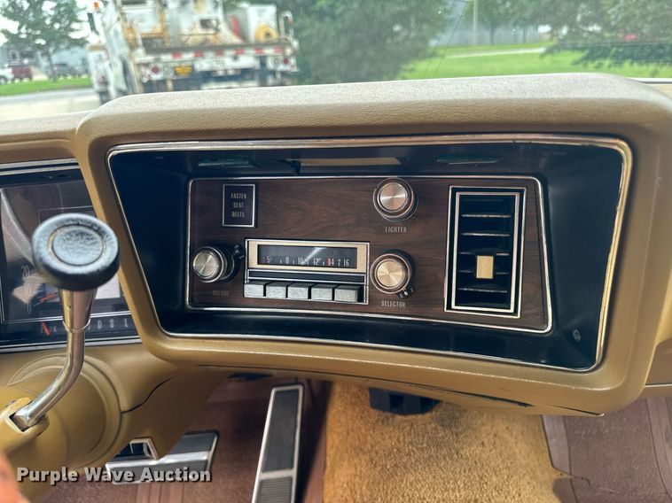 image for item EM2124 1973 Oldsmobile Delta 88 