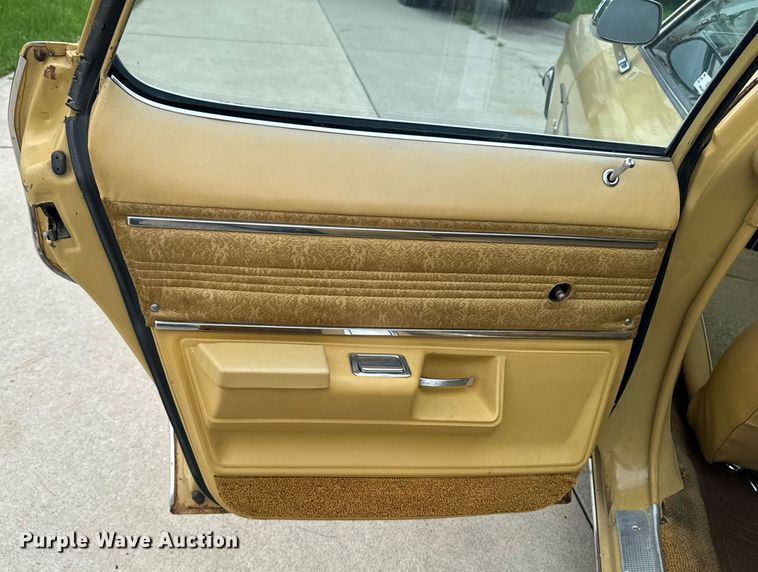 image for item EM2124 1973 Oldsmobile Delta 88 