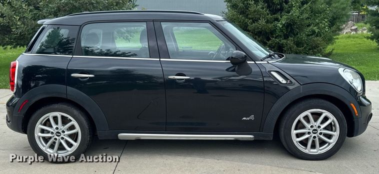 image for item EM2125 2015 Mini Countryman 