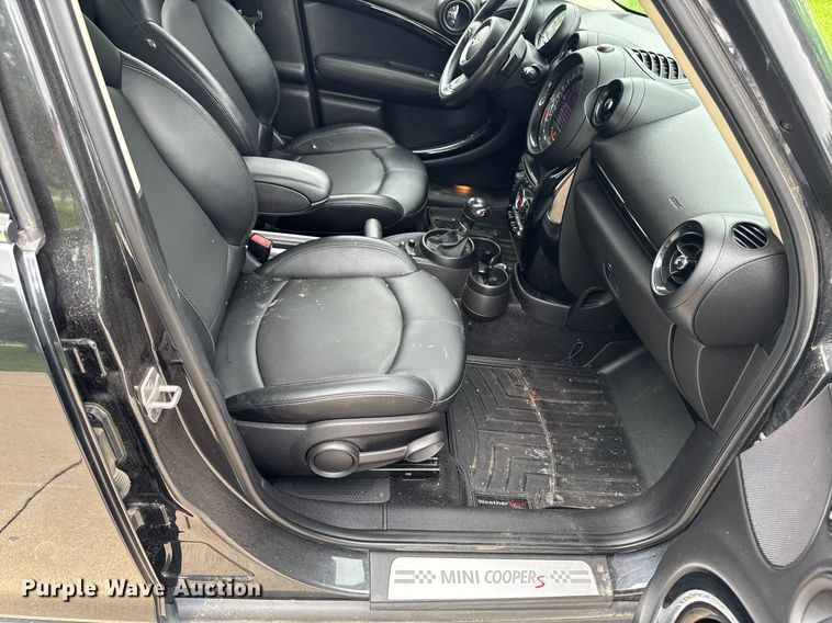 image for item EM2125 2015 Mini Countryman 