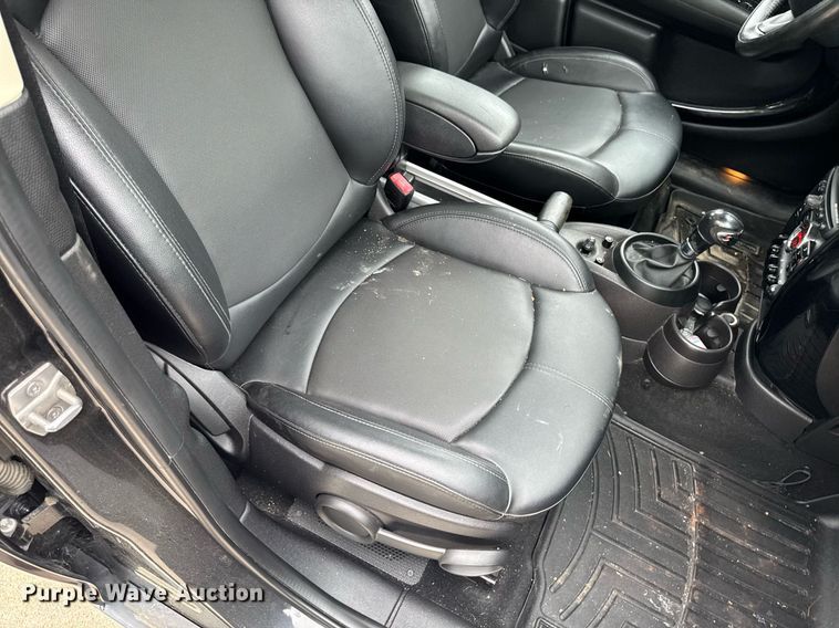 image for item EM2125 2015 Mini Countryman 