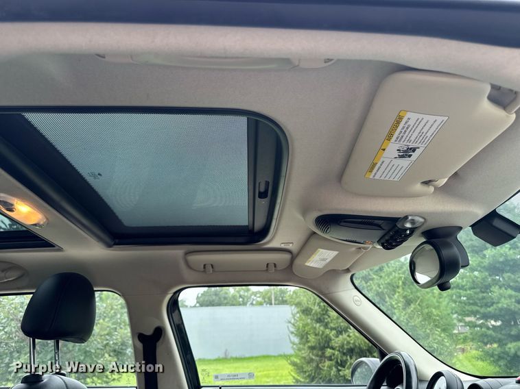 image for item EM2125 2015 Mini Countryman 