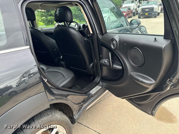 image for item EM2125 2015 Mini Countryman 