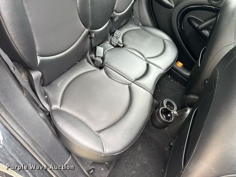 image for item EM2125 2015 Mini Countryman 