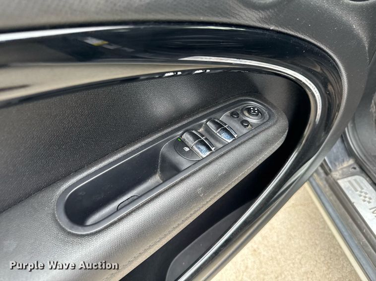 image for item EM2125 2015 Mini Countryman 