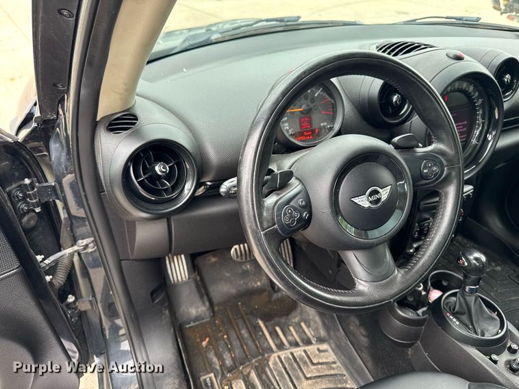 image for item EM2125 2015 Mini Countryman 