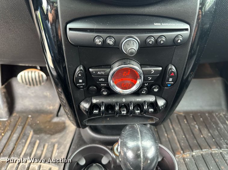 image for item EM2125 2015 Mini Countryman 