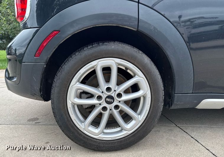 image for item EM2125 2015 Mini Countryman 