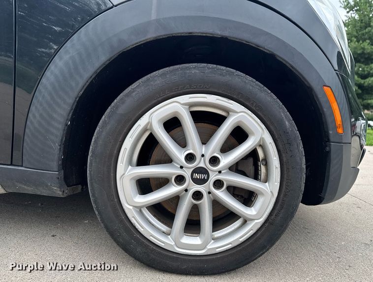 image for item EM2125 2015 Mini Countryman 