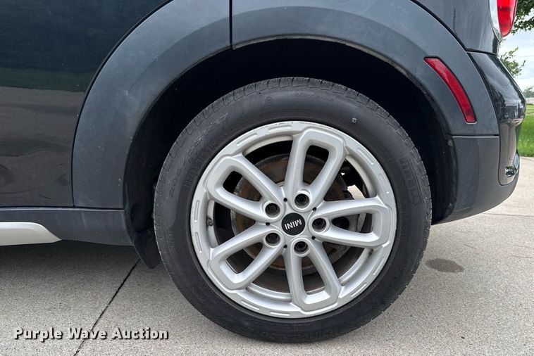 image for item EM2125 2015 Mini Countryman 