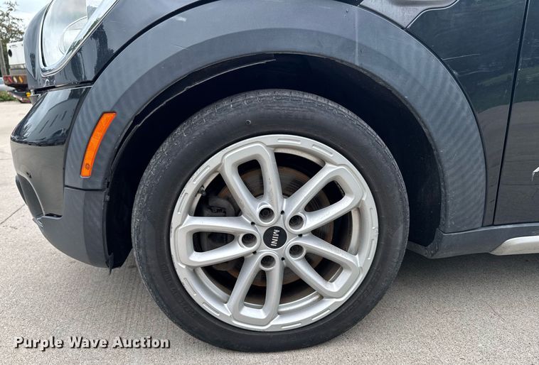 image for item EM2125 2015 Mini Countryman 