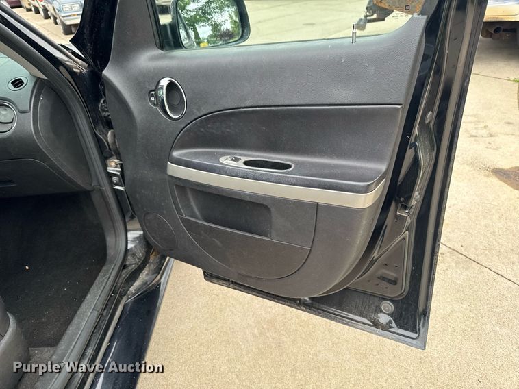 image for item EM2126 2009 Chevrolet HHR SUV