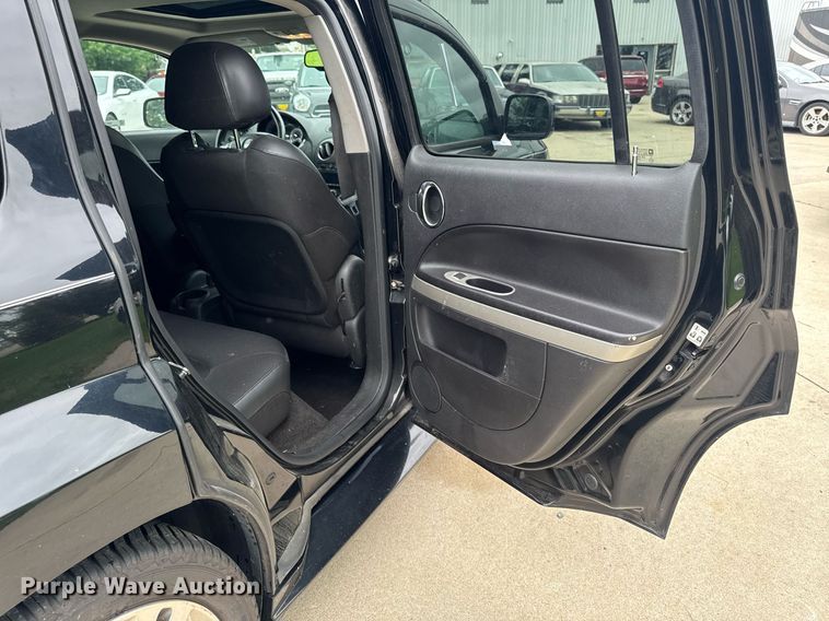 image for item EM2126 2009 Chevrolet HHR SUV