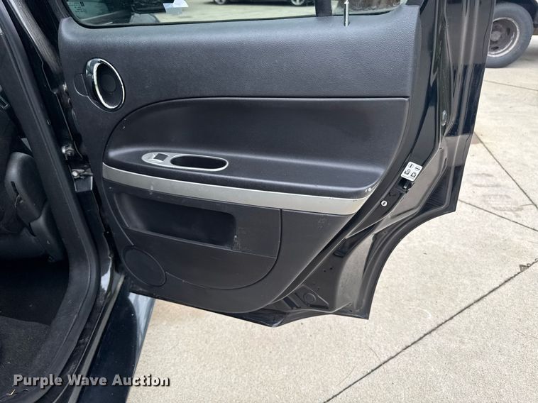 image for item EM2126 2009 Chevrolet HHR SUV