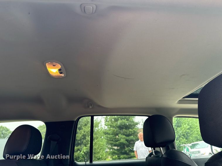 image for item EM2126 2009 Chevrolet HHR SUV