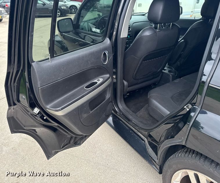 image for item EM2126 2009 Chevrolet HHR SUV