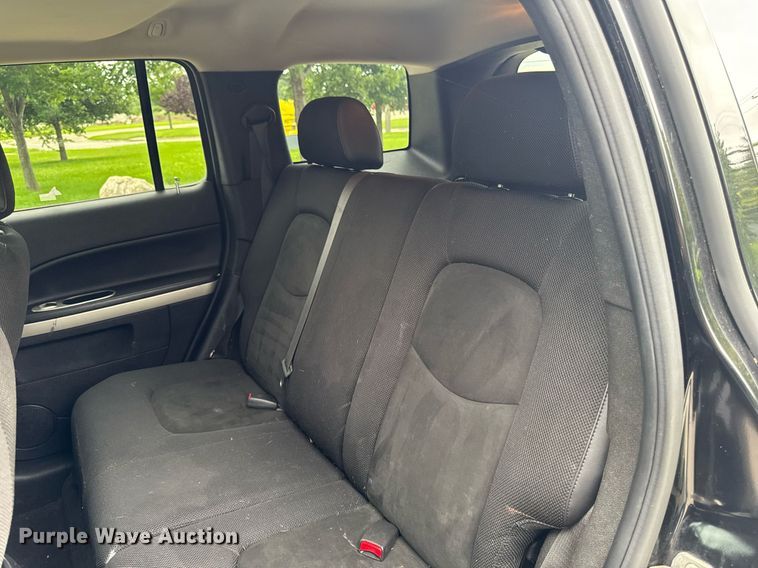 image for item EM2126 2009 Chevrolet HHR SUV